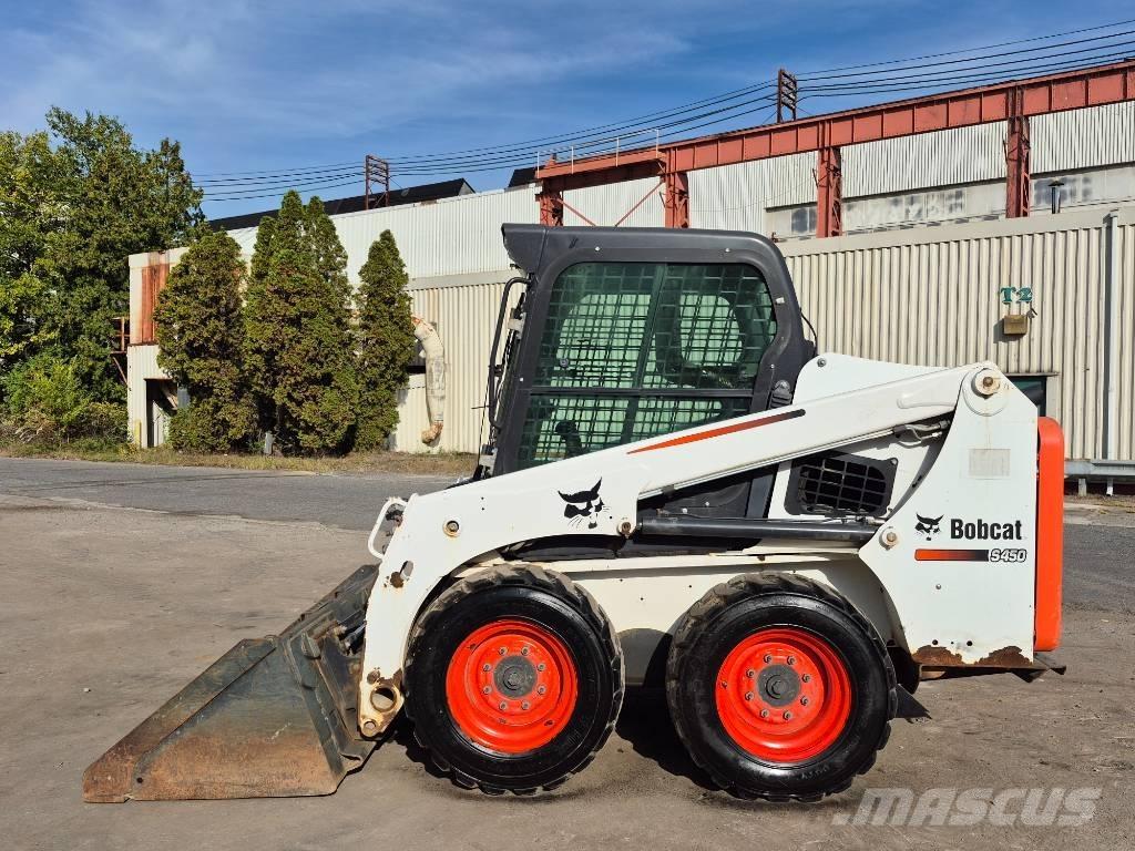 Bobcat S 450 لوادر انزلاقية التوجيه