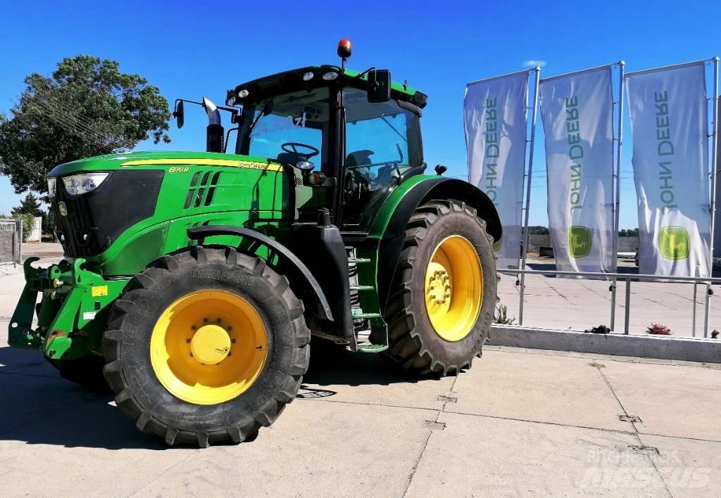 John Deere 6170 R الجرارات