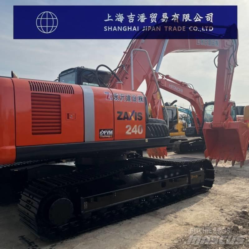Hitachi ZX 240 حفارات زحافة