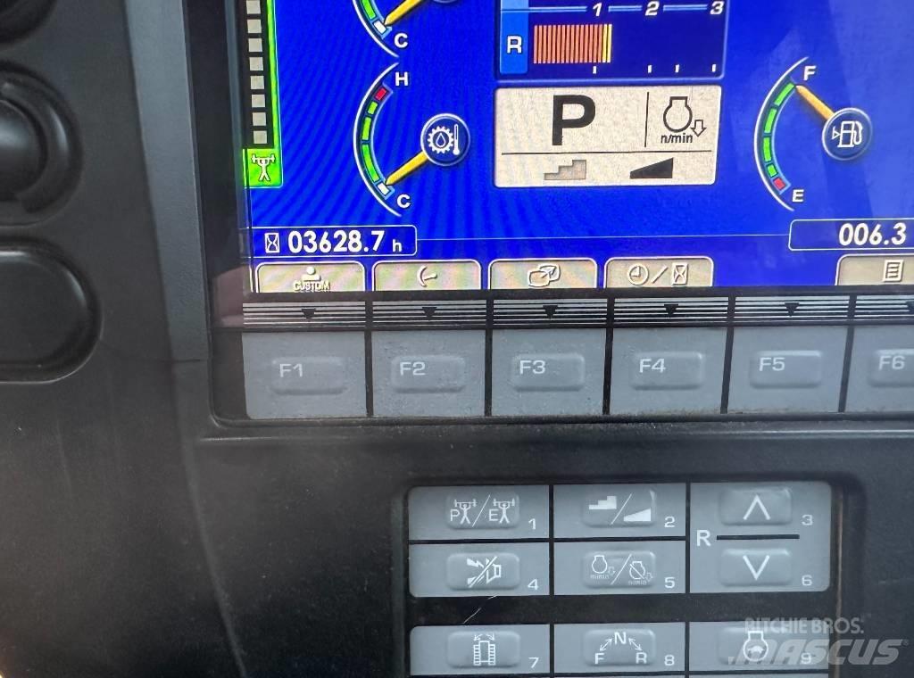 Komatsu D 71P Xi بلدوزرات مجنزرة
