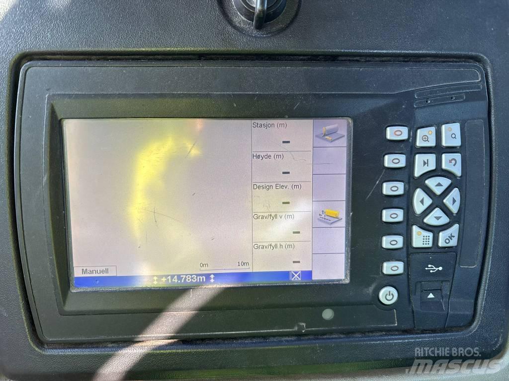 CAT D 8 T بلدوزرات مجنزرة