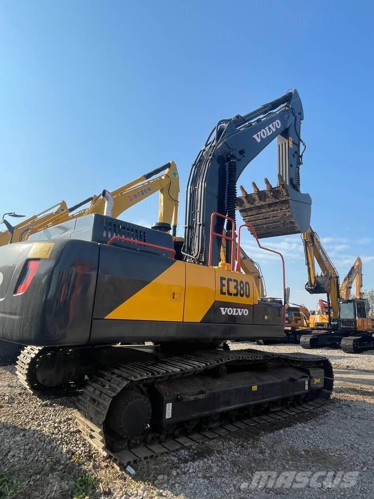Volvo EC 380 D L حفارات زحافة