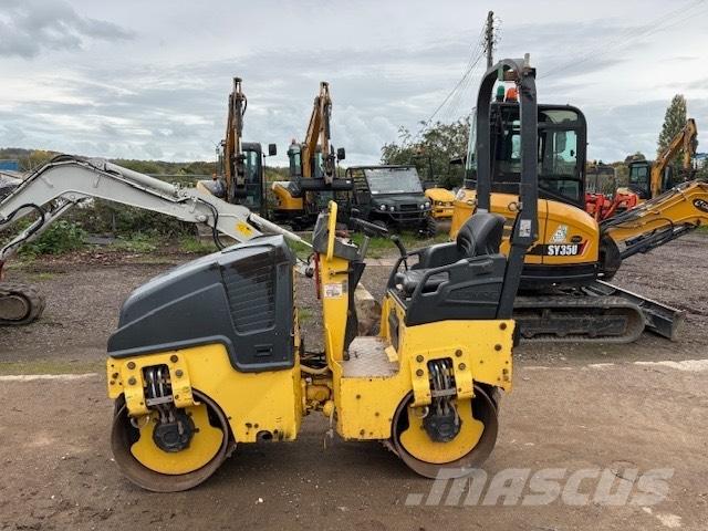 Bomag BW 80 ADH-5 مداحل ثنائية الاسطوانة
