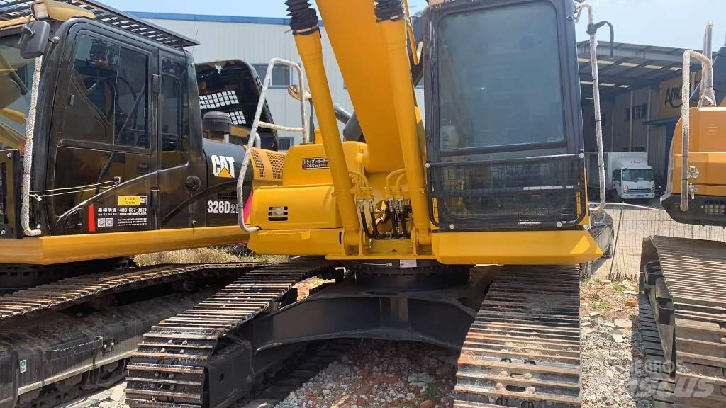 CAT PC200-8MO حفارات زحافة