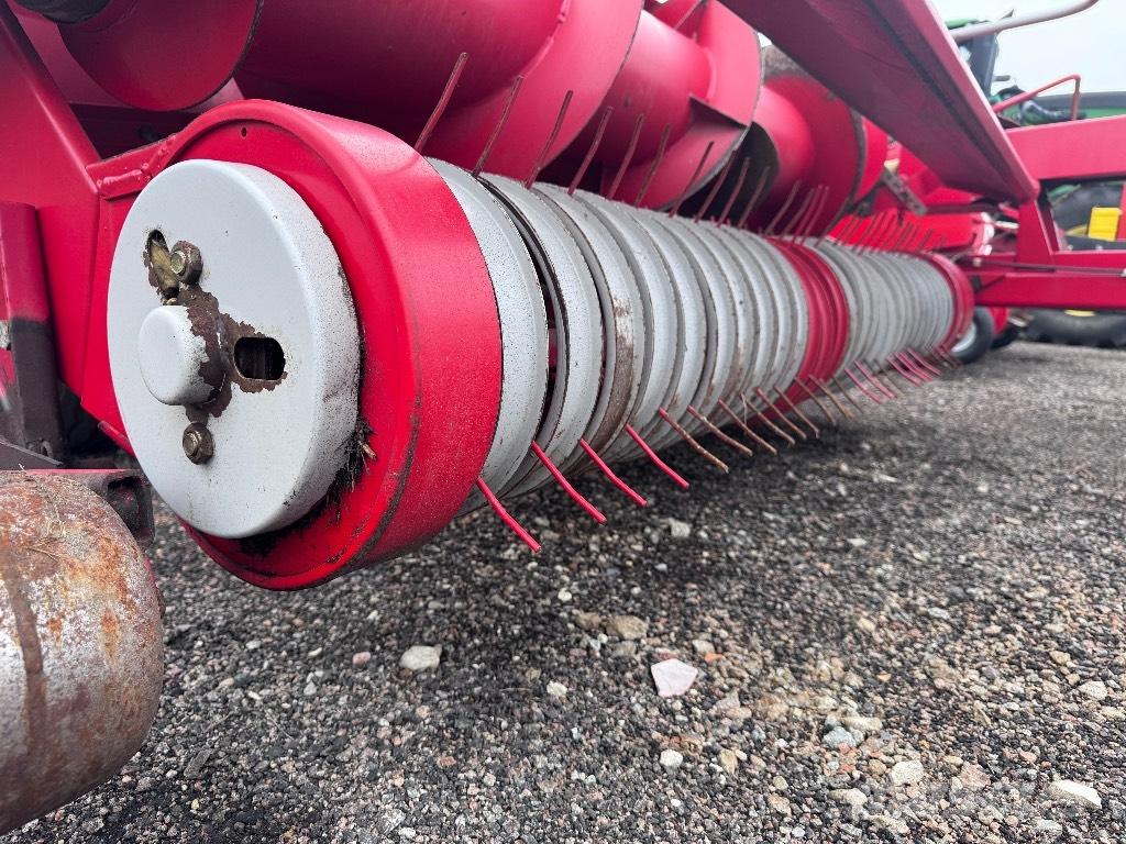 JF FCT 955 PRO TEC حصادات الأعلاف