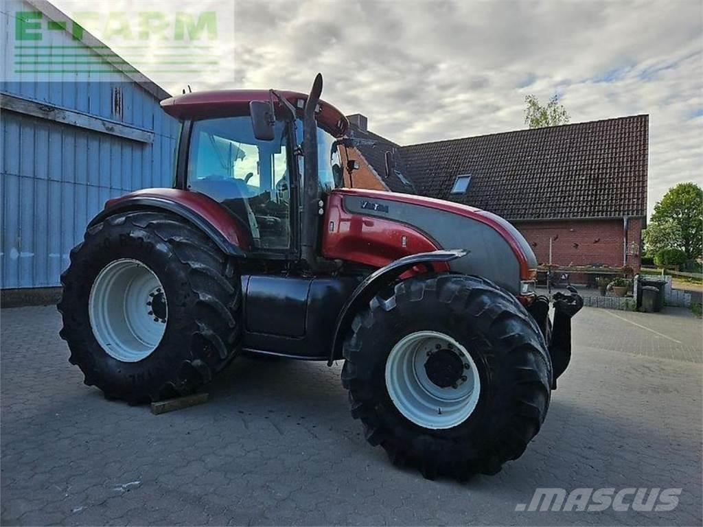 Valtra s 280 الجرارات