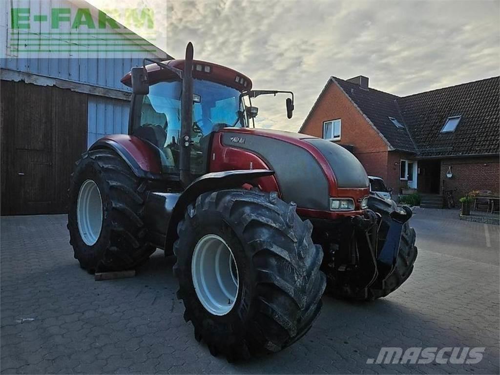 Valtra s 280 الجرارات