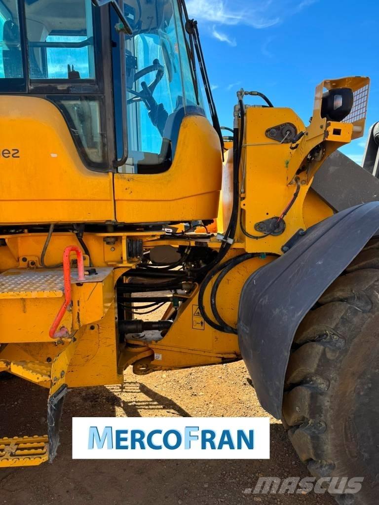 Volvo L 90 G لوادر بعجل