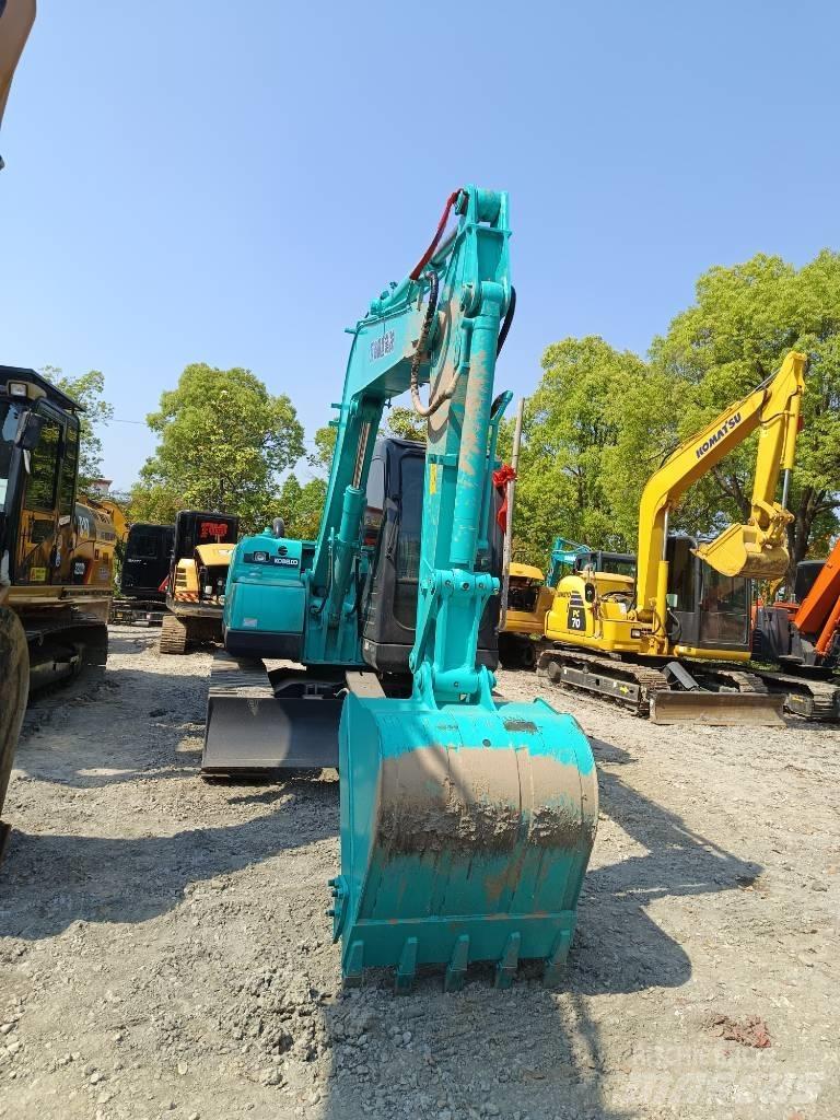 Kobelco SK 75 حفارات وسط 7 طن - 12 طن