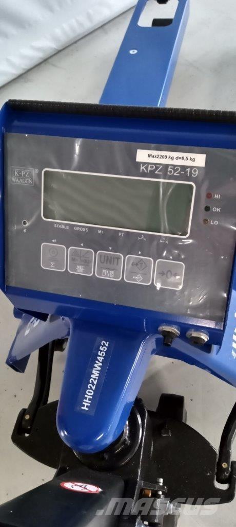  [div] 71-9 شاحنة يدوية بمنصة نقالة