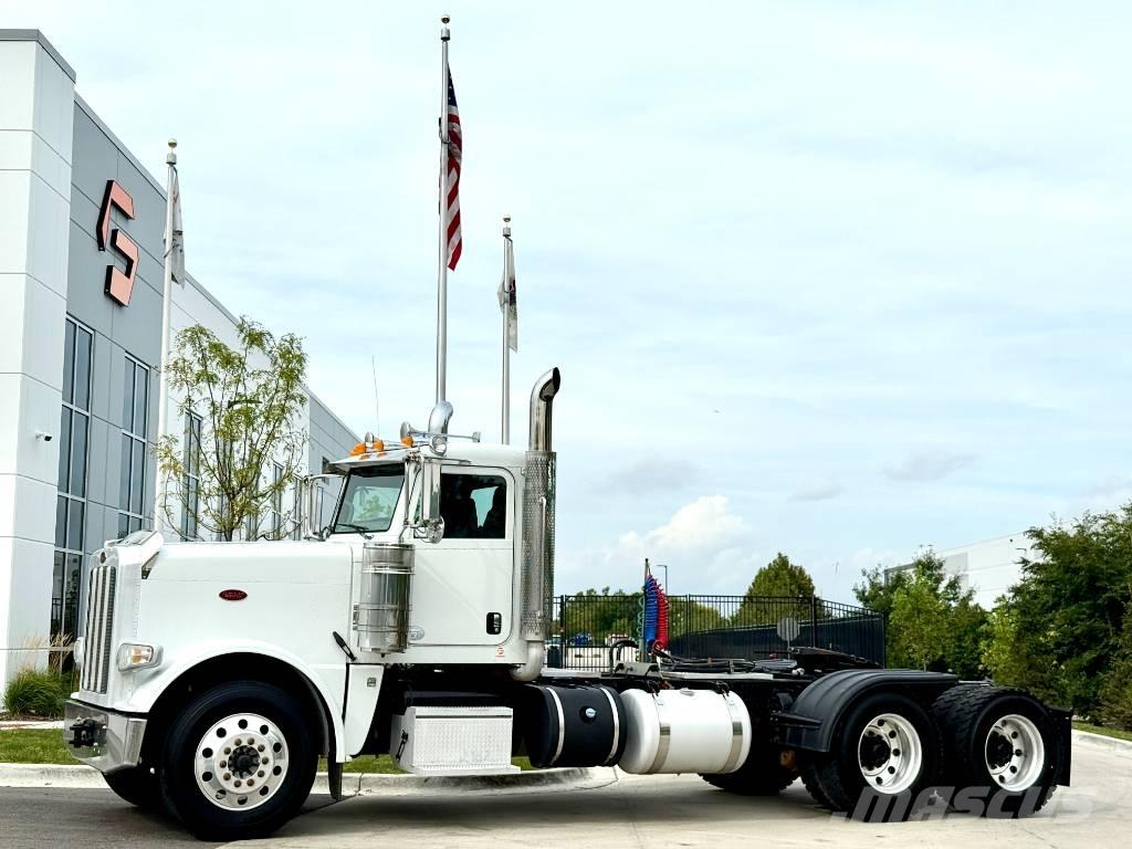 Peterbilt 388 وحدات الجر