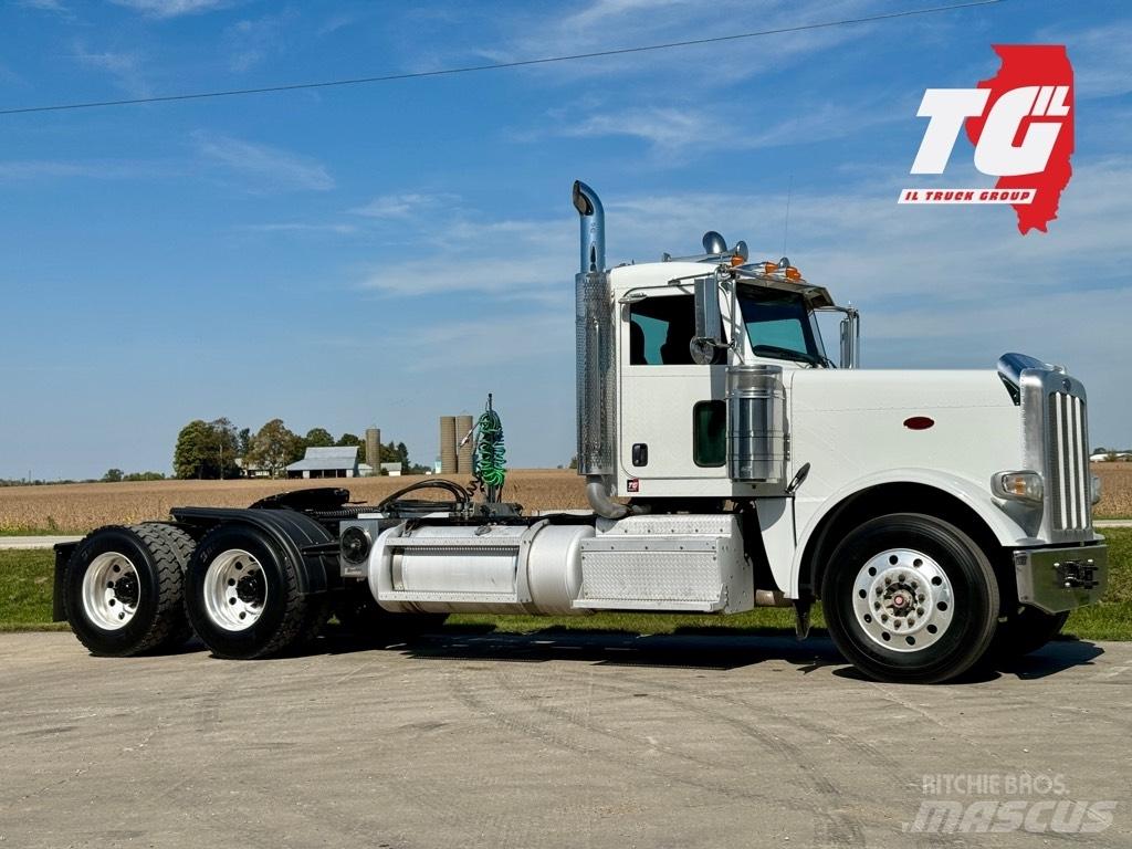 Peterbilt 388 وحدات الجر