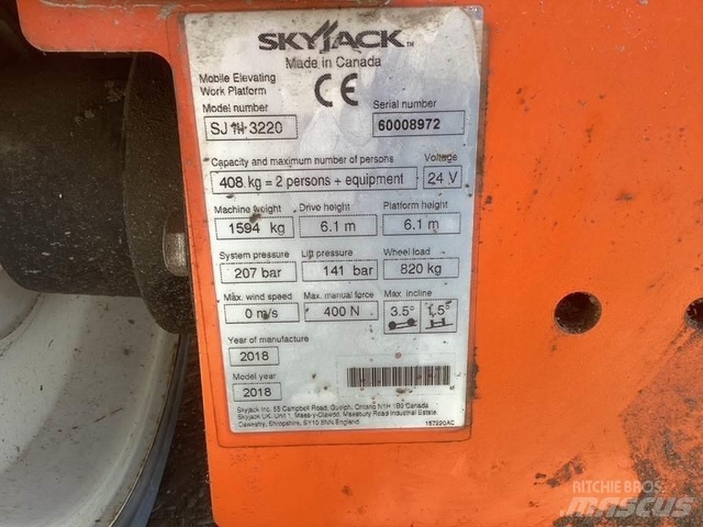 SkyJack SJIII3220 رافعات مقصية الشكل