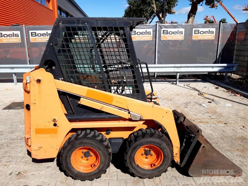 Bobcat S 70 لوادر انزلاقية التوجيه