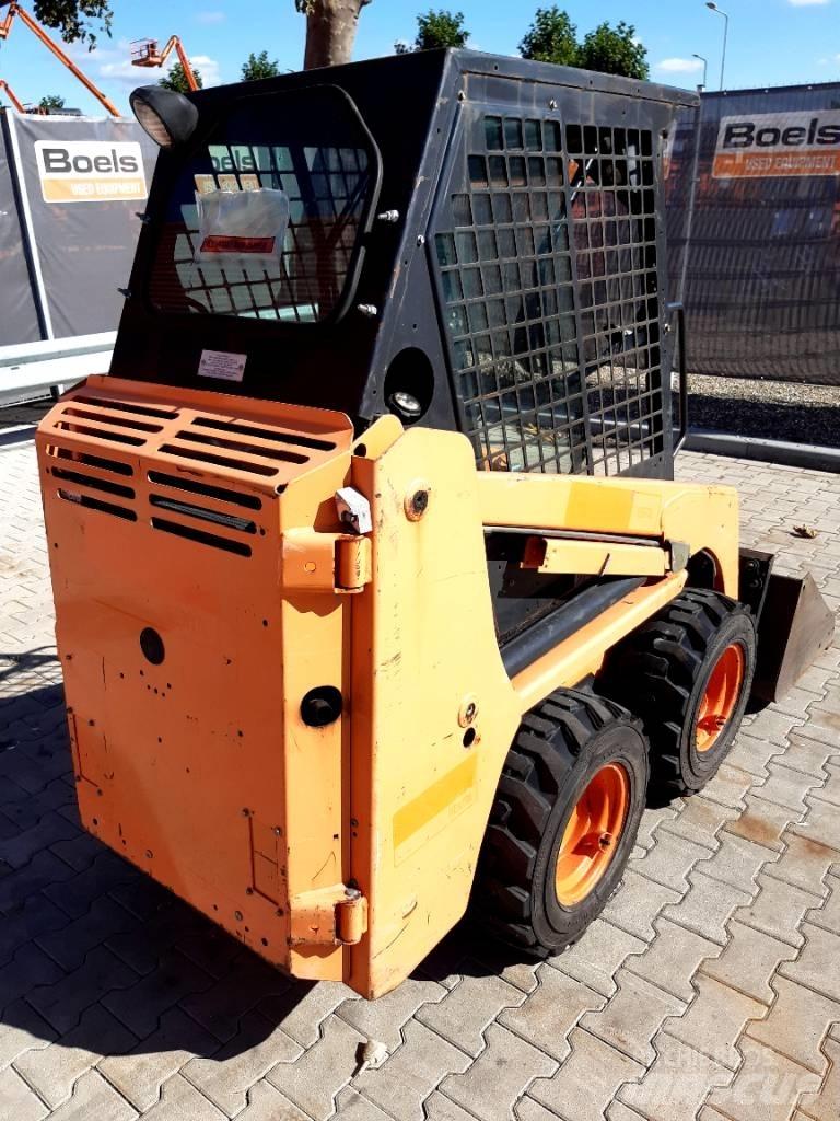 Bobcat S 70 لوادر انزلاقية التوجيه