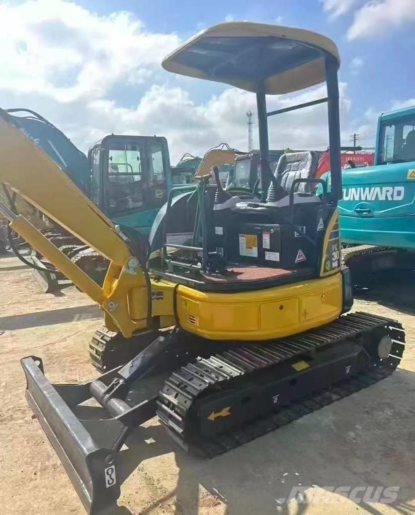 Komatsu PC 30 حفارات صغيرة أقل من 7 طن (حفارات صغيرة)
