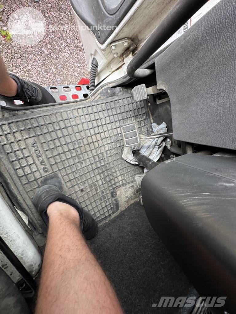 Volvo FL 6 شاحنات ذات هيكل صندوقي