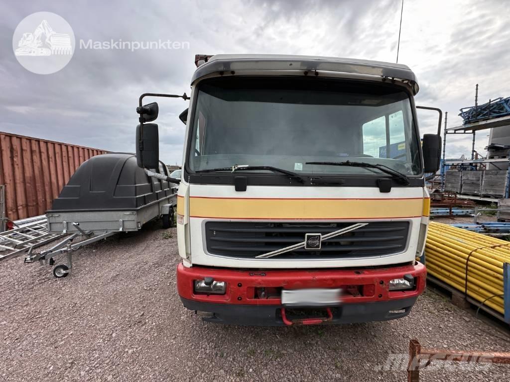 Volvo FL 6 شاحنات ذات هيكل صندوقي