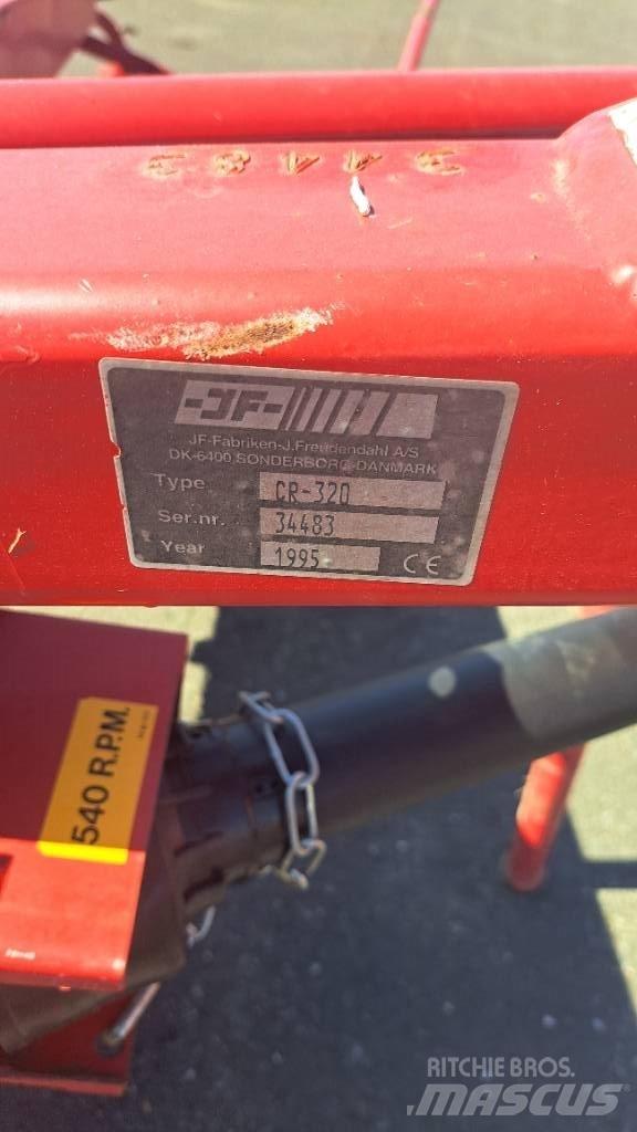 JF CR 320 مكابس وميبسات التبن