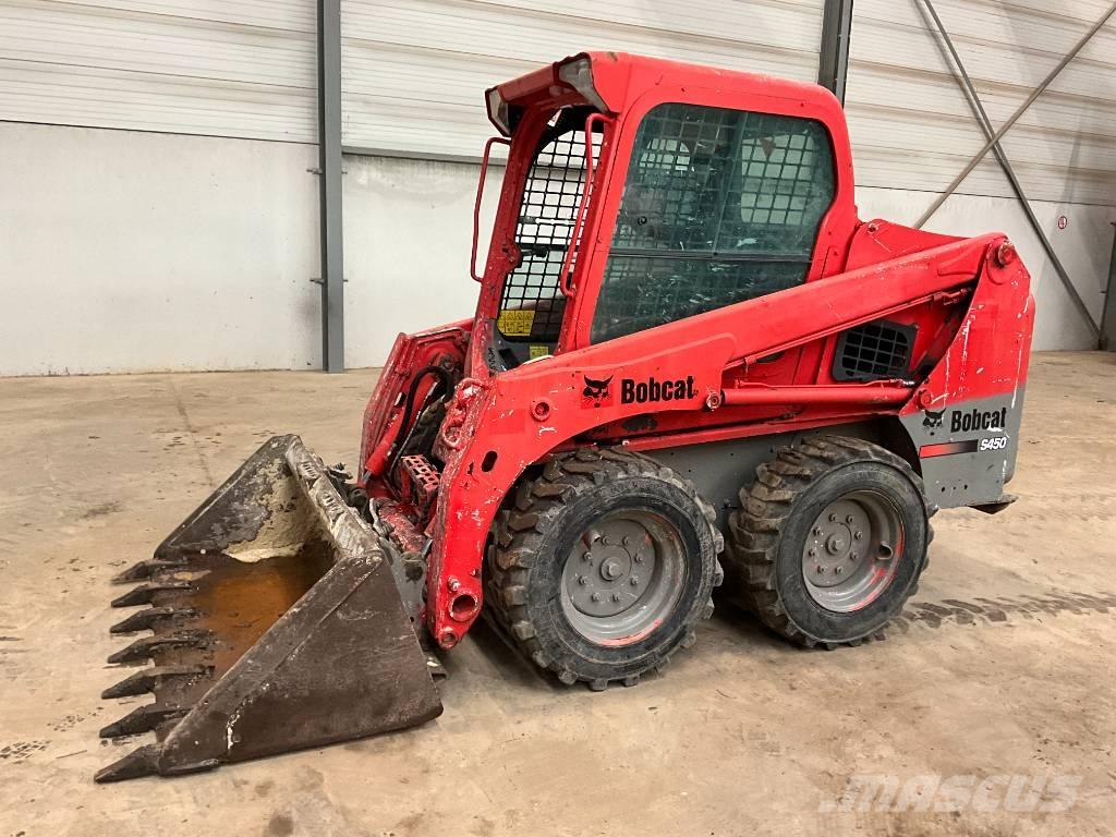 Bobcat S 450 لوادر انزلاقية التوجيه