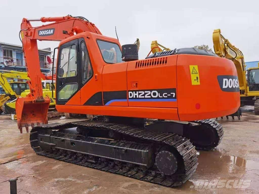 Doosan DH 220 LC-7 حفارات زحافة