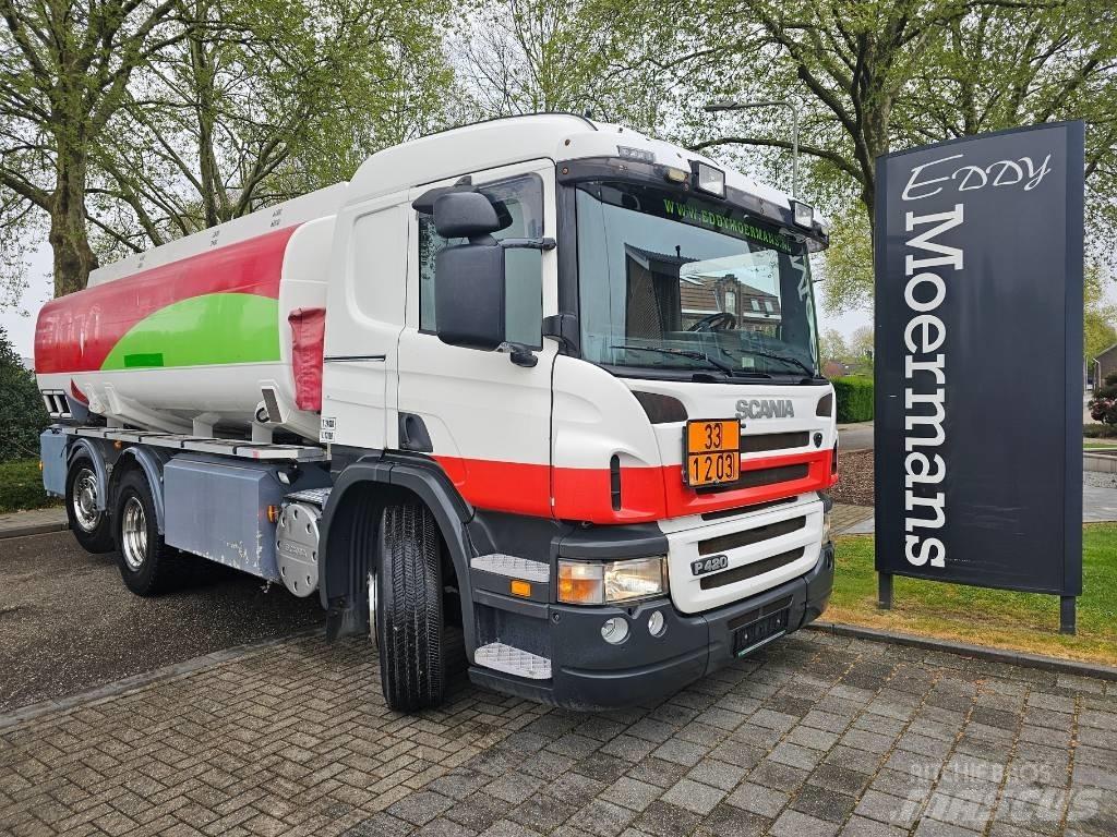 Scania P420 6x2*4 شاحنات ذات صهاريج