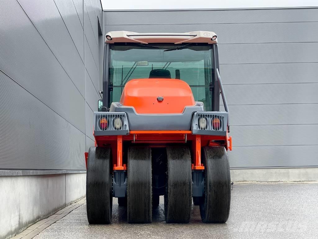 Hamm GRW 280-10 مداحل ذات إطارات هوائية