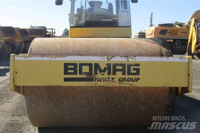 Bomag B213DH-4 مداحل مزدوجة