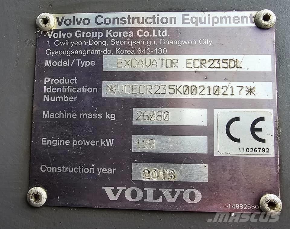 Volvo ECR235 DL حفارات زحافة