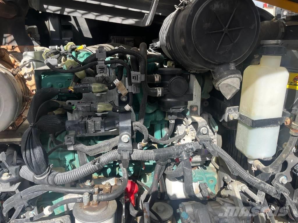 Volvo ECR 88 D حفارات وسط 7 طن - 12 طن