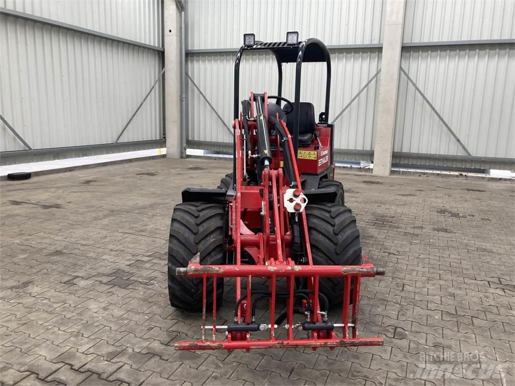 Thaler 2438H لوادر صغيرة