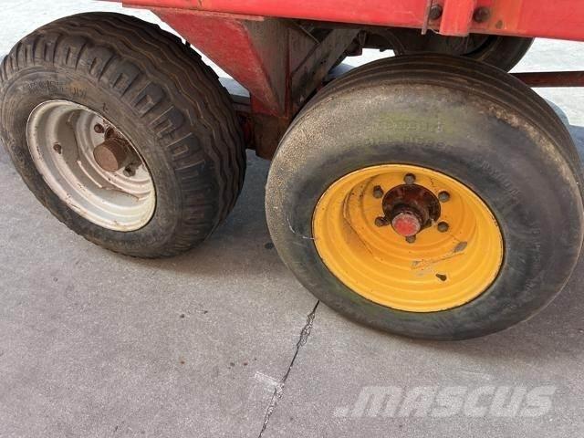 Taarup 1030 مقطورات ذاتية التحميل