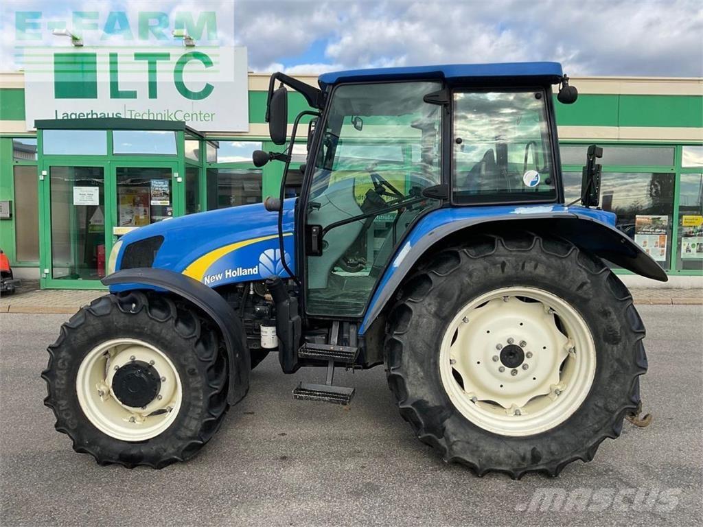 New Holland T 5030 الجرارات