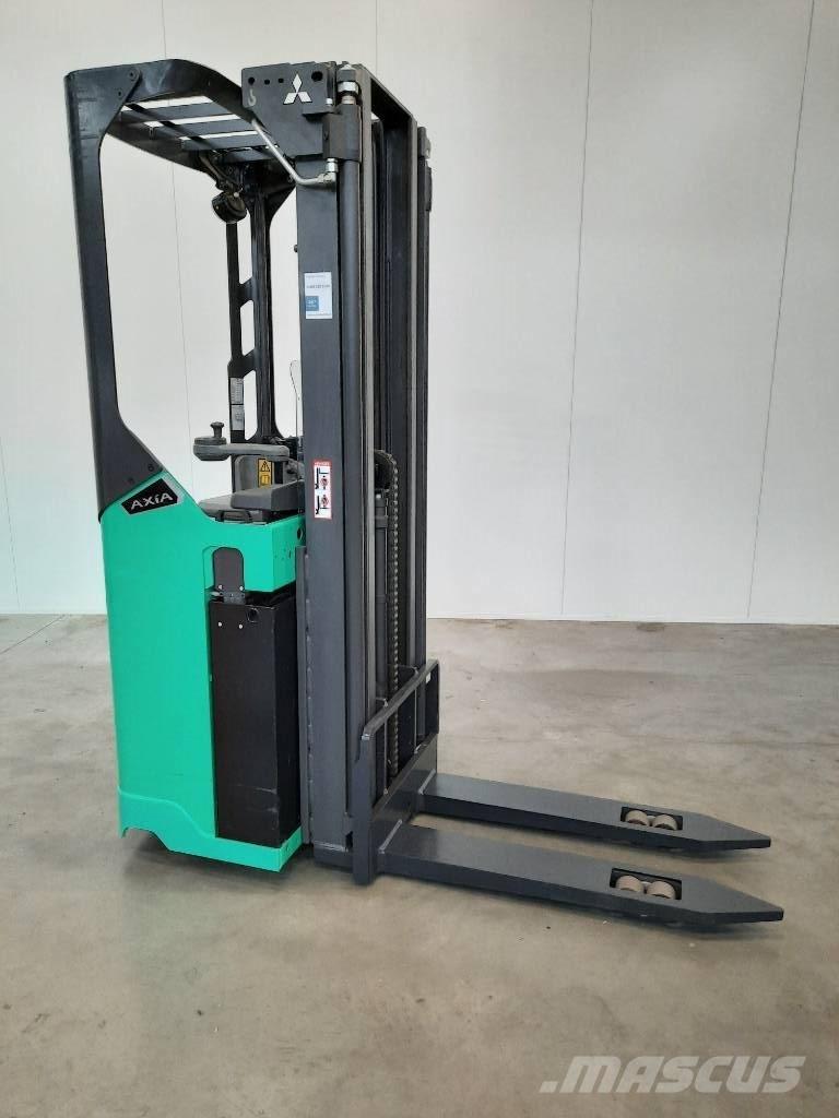 Mitsubishi SBR16N2 شاحنات مناولة ذاتية الدفع