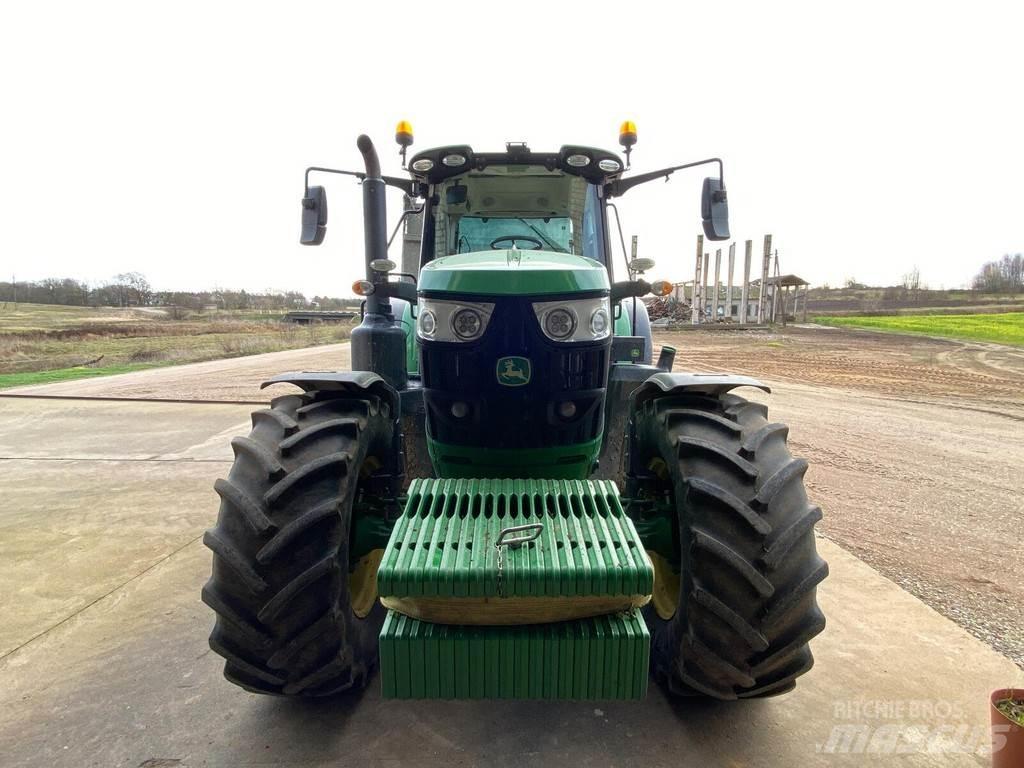 John Deere 6155M الجرارات