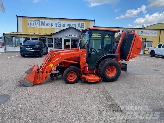 Kubota SWT37 جرارات مدمجة
