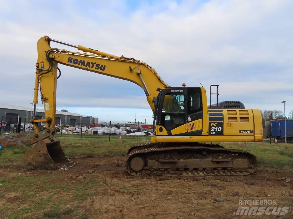 Komatsu PC 210 LC حفارات زحافة