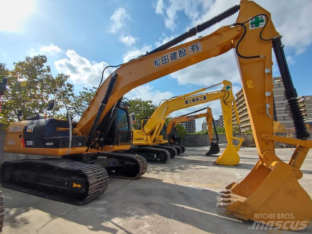 CAT 320D2 حفارات وسط 7 طن - 12 طن