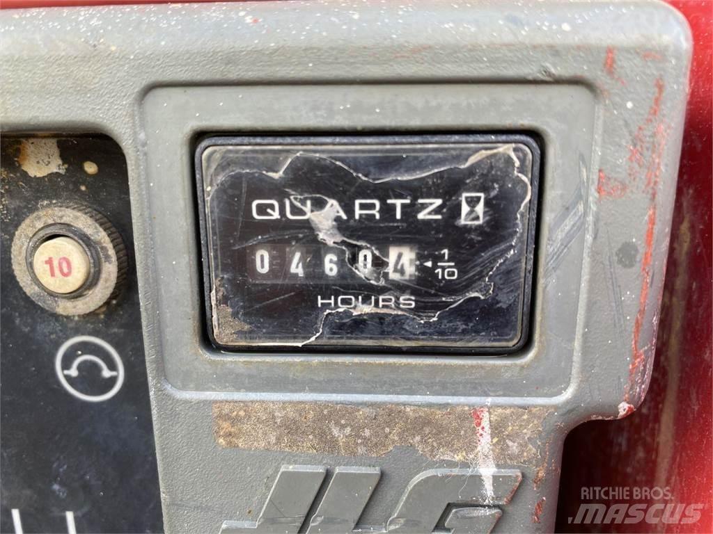 JLG 2646ES رافعات مقصية الشكل
