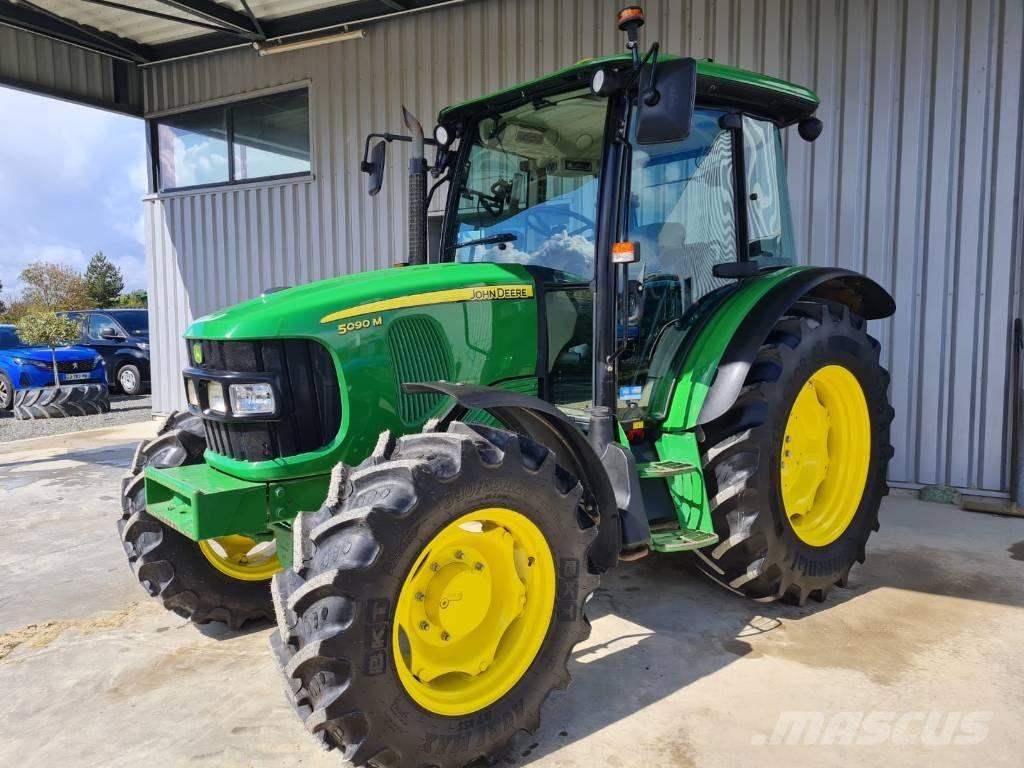 John Deere 5090 M الجرارات