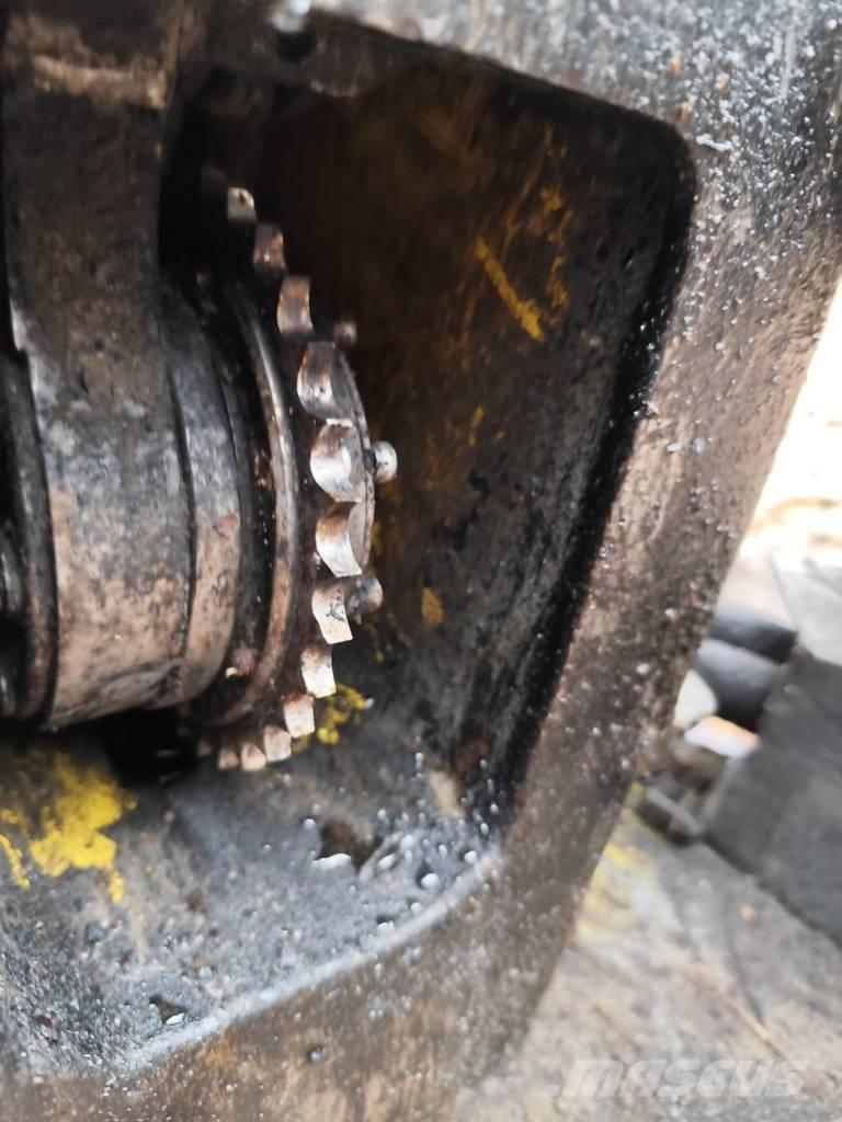 John Deere 770 حصادات