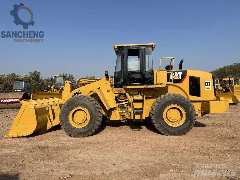 CAT 966 G لوادر بعجل