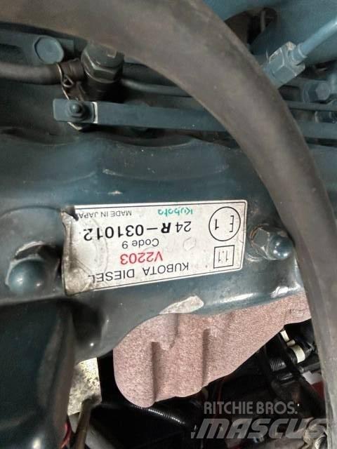 Kubota R 520 لوادر بعجل