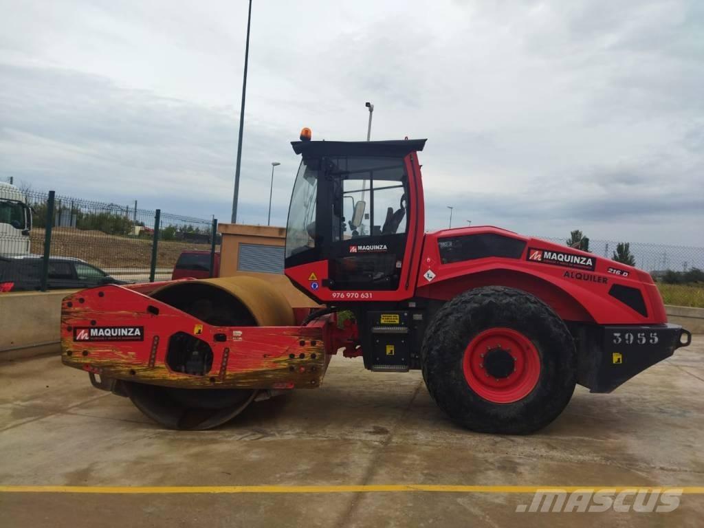 Bomag BW 216 مداحل أحادية الأسطوانة