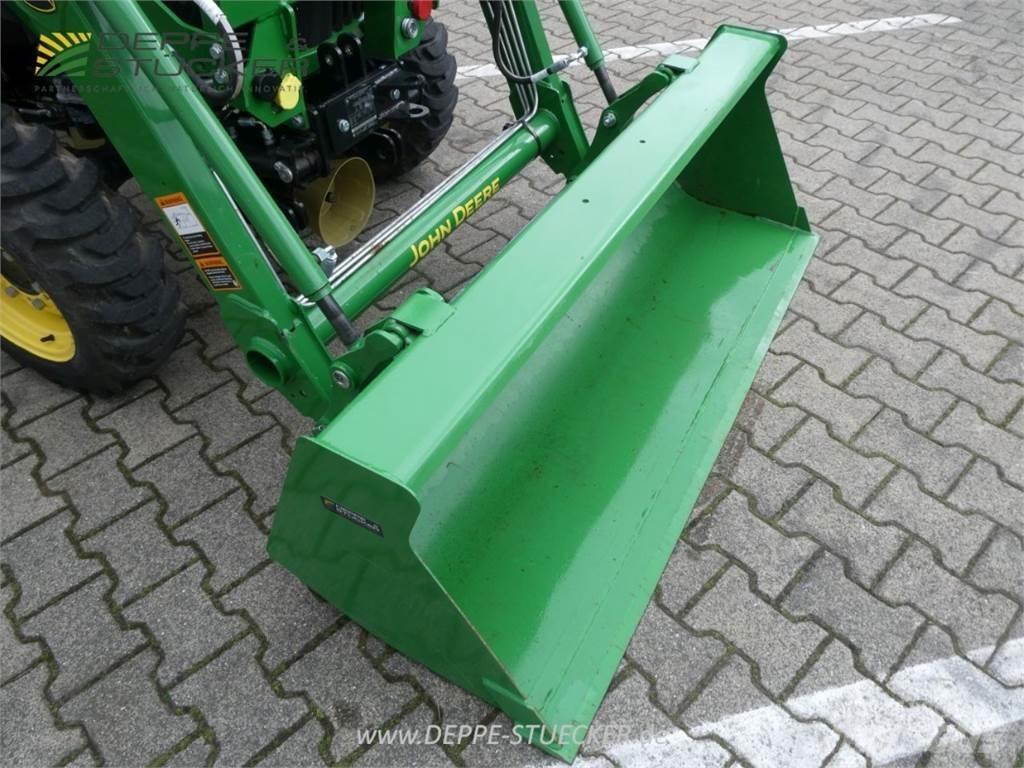 John Deere 3038E جرارات مدمجة