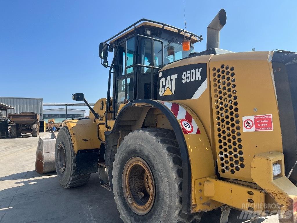CAT 950 K لوادر بعجل