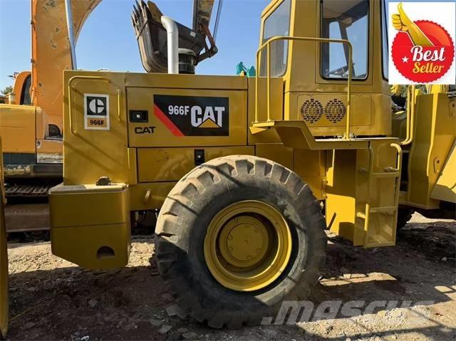 CAT 966 F لوادر بعجل