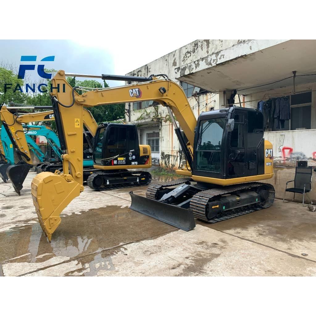 CAT 307E2 حفارات زحافة