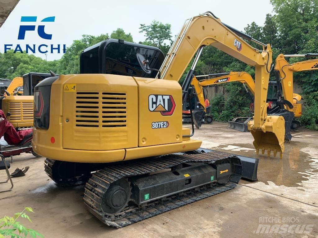 CAT 307E2 حفارات زحافة