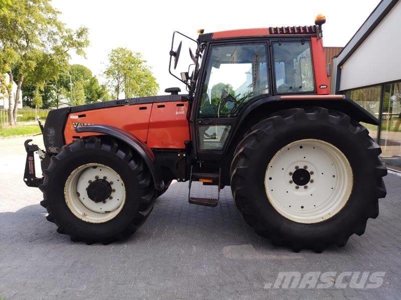 Valtra 8400 الجرارات